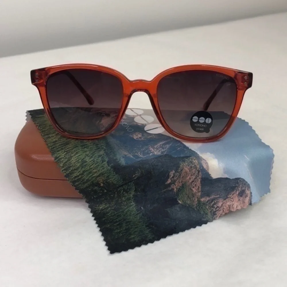 KOMONO Renee Scarlet Red Sunglasses (NEW)